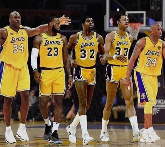 既能自嘲又 既能自嘲又